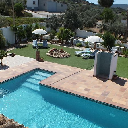 Kayenne holiday rentals Iznájar Eksteriør bilde