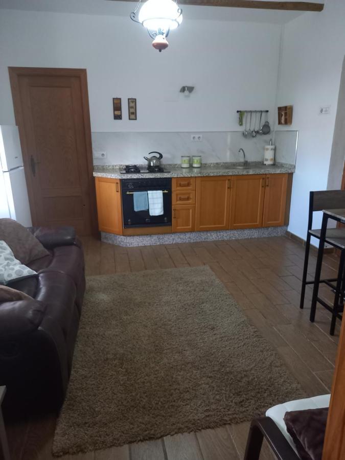 Kayenne holiday rentals Iznájar Eksteriør bilde