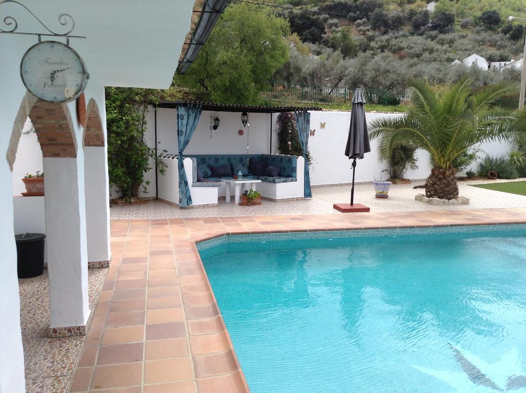 Kayenne holiday rentals Iznájar Rom bilde