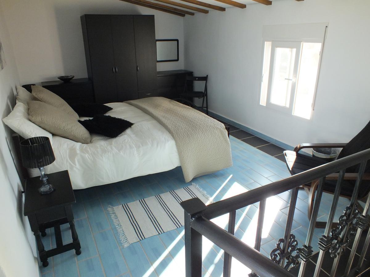 Kayenne holiday rentals Iznájar Eksteriør bilde