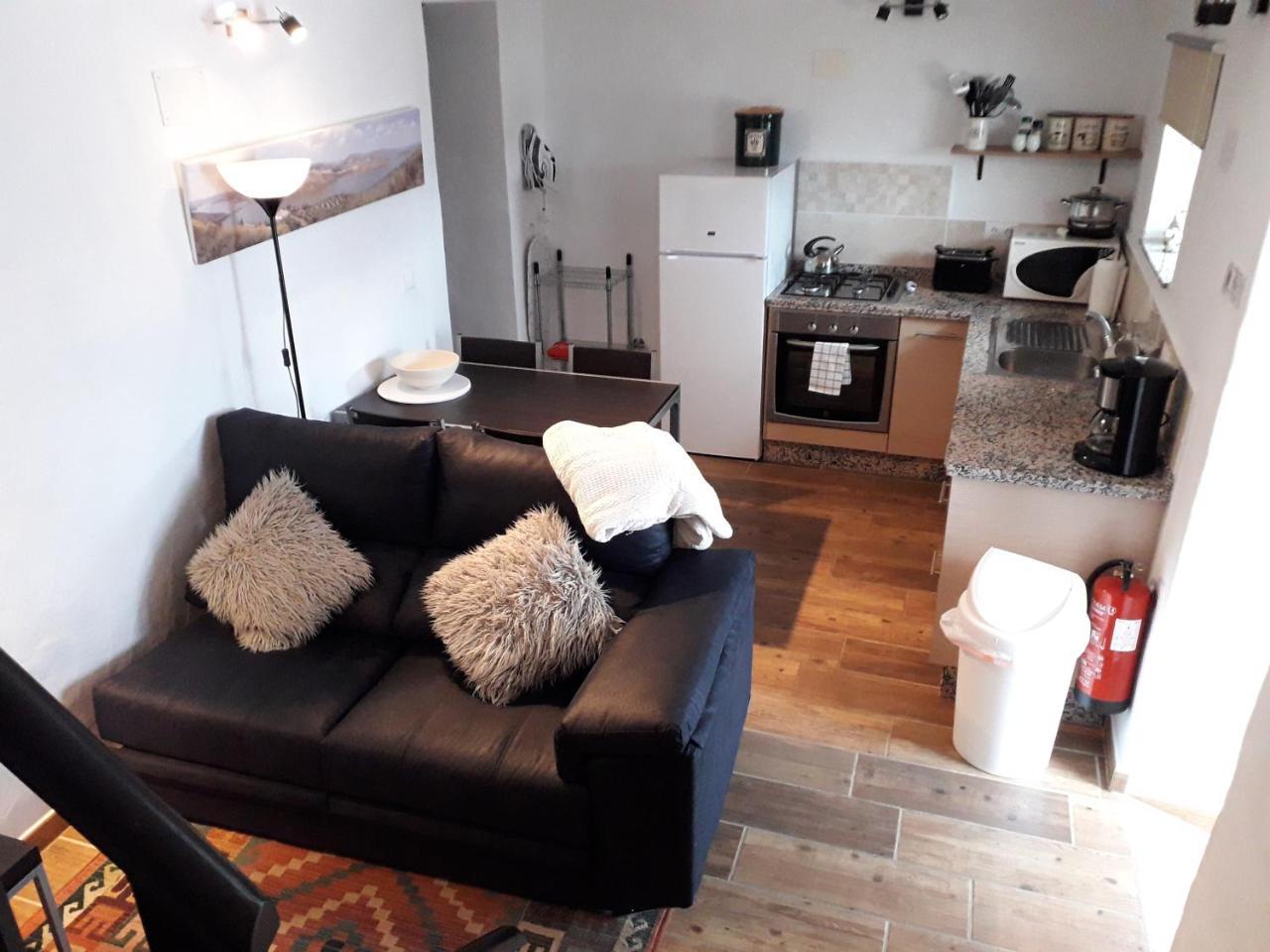Kayenne holiday rentals Iznájar Eksteriør bilde